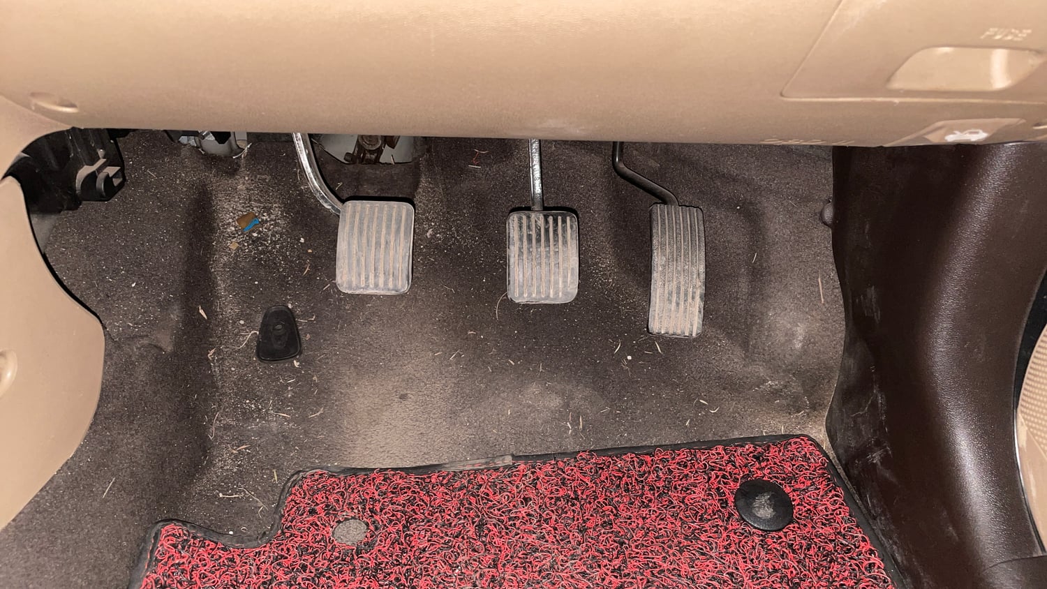 Used 2010 Hyundai i10 Magna 1.2 Petrol Manual interior PEDALS VIEW