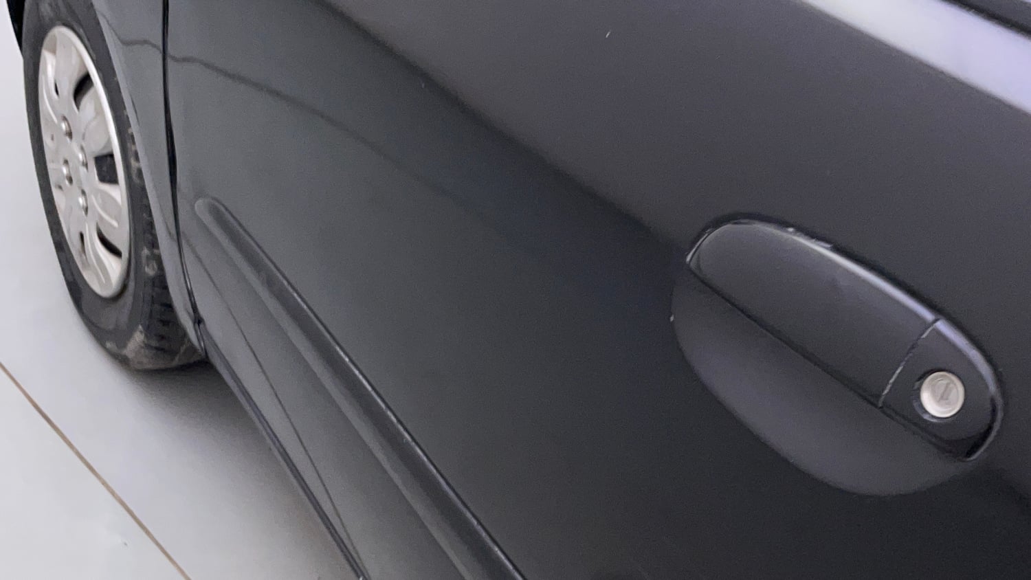 Used 2010 Hyundai i10 Magna 1.2 Petrol Manual dents MINOR SCRATCH