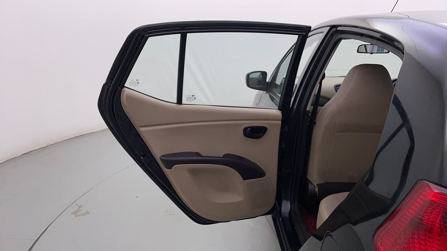 Used 2010 Hyundai i10 Magna 1.2 Petrol Manual interior LEFT REAR DOOR OPEN VIEW
