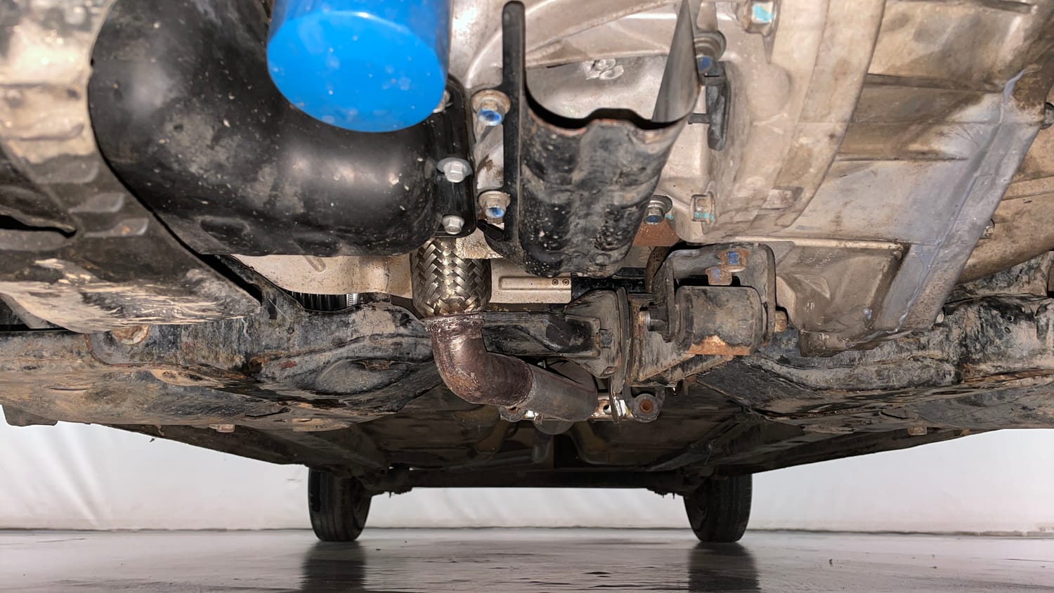 Used 2010 Hyundai i10 Magna 1.2 Petrol Manual extra FRONT LEFT UNDERBODY VIEW