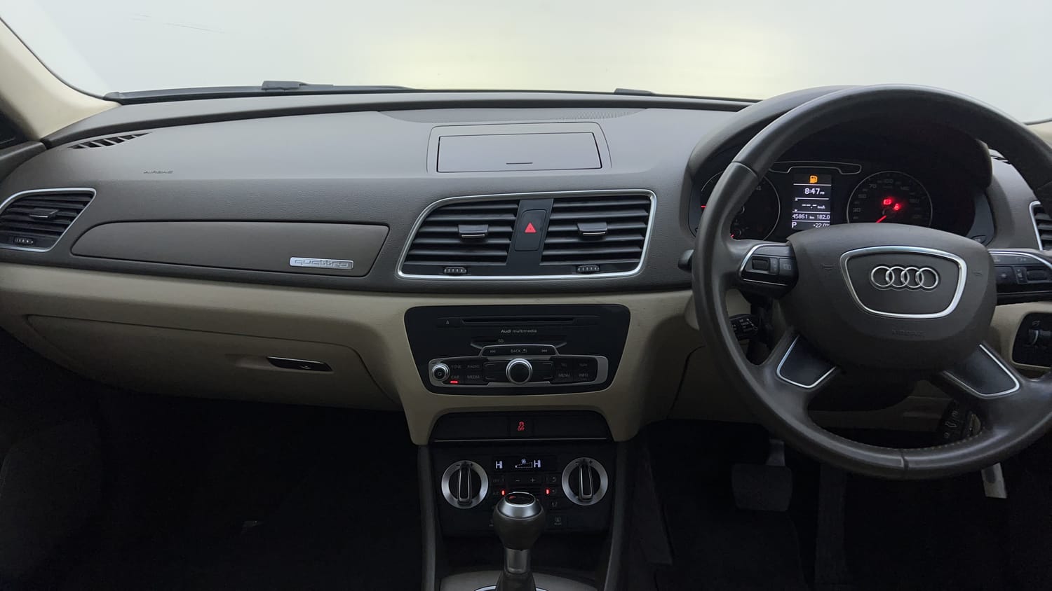 Used 2015 Audi Q3 2.0 TDI quattro Premium Diesel Automatic interior MUSIC SYSTEM & AC CONTROL VIEW