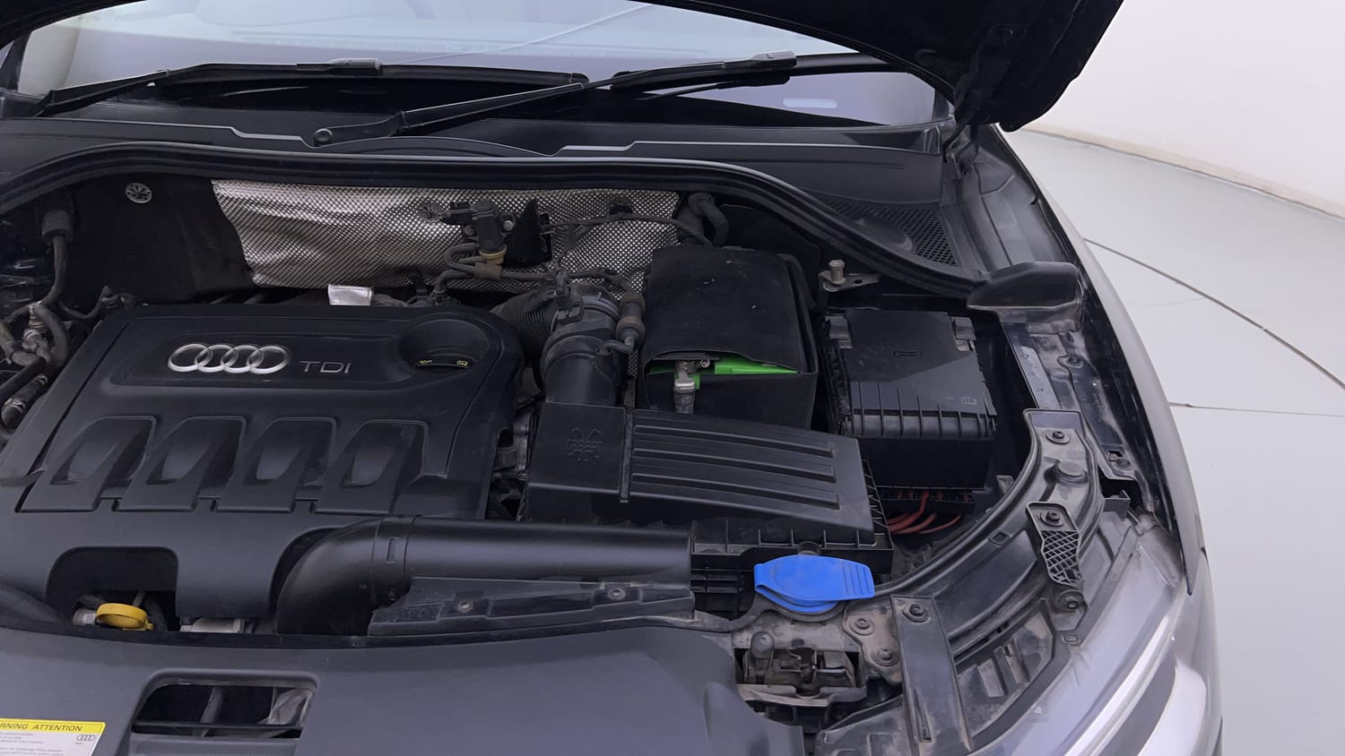Used 2015 Audi Q3 2.0 TDI quattro Premium Diesel Automatic engine ENGINE LEFT SIDE HINGE & APRON VIEW