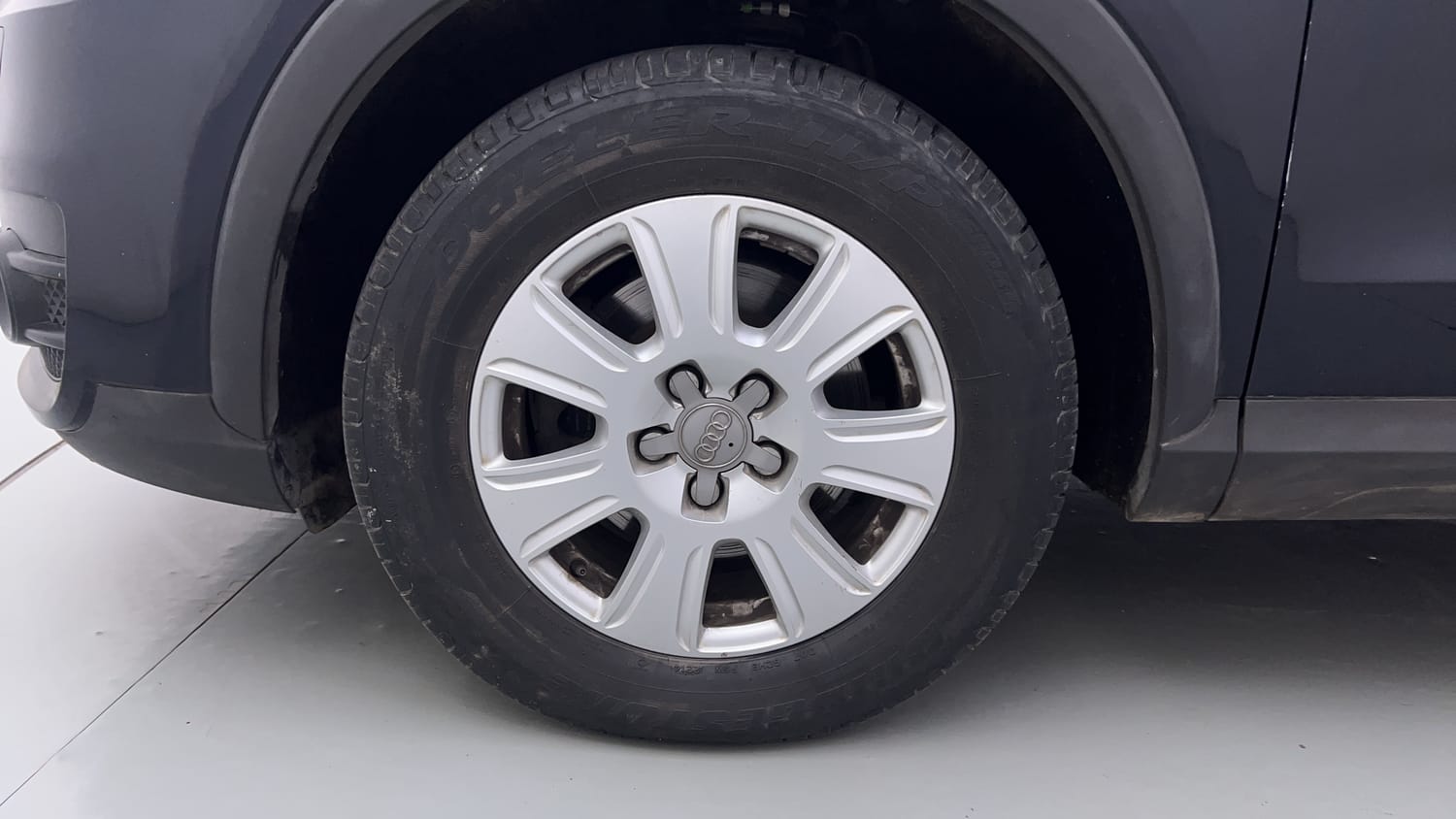 Used 2015 Audi Q3 2.0 TDI quattro Premium Diesel Automatic tyres LEFT FRONT TYRE RIM VIEW