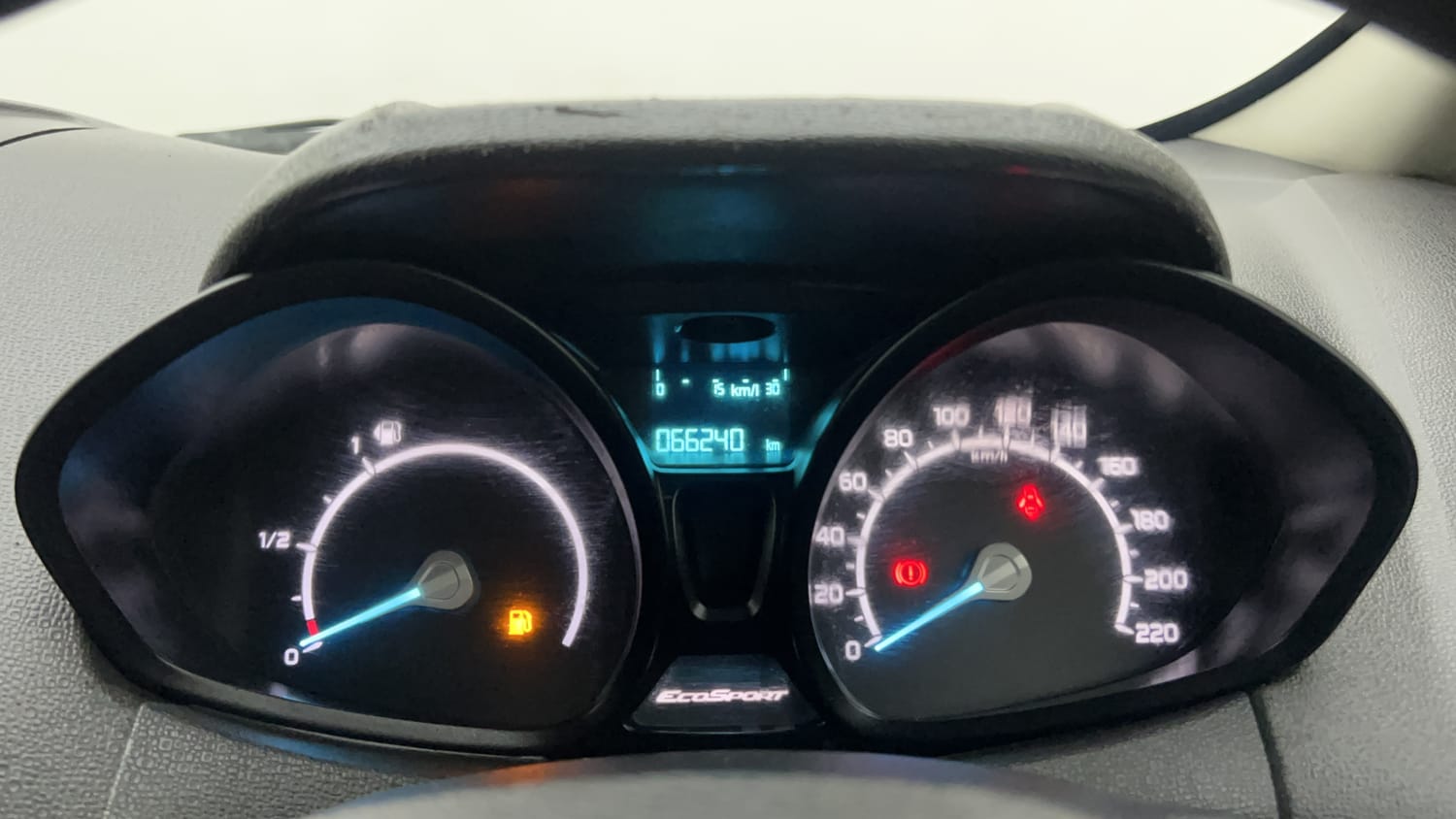 Used 2017 Ford EcoSport Ambiente 1.5L TDCi Diesel Manual interior CLUSTERMETER VIEW