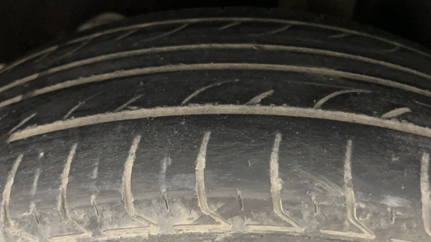 Used 2017 Ford EcoSport Ambiente 1.5L TDCi Diesel Manual tyres LEFT REAR TYRE TREAD VIEW