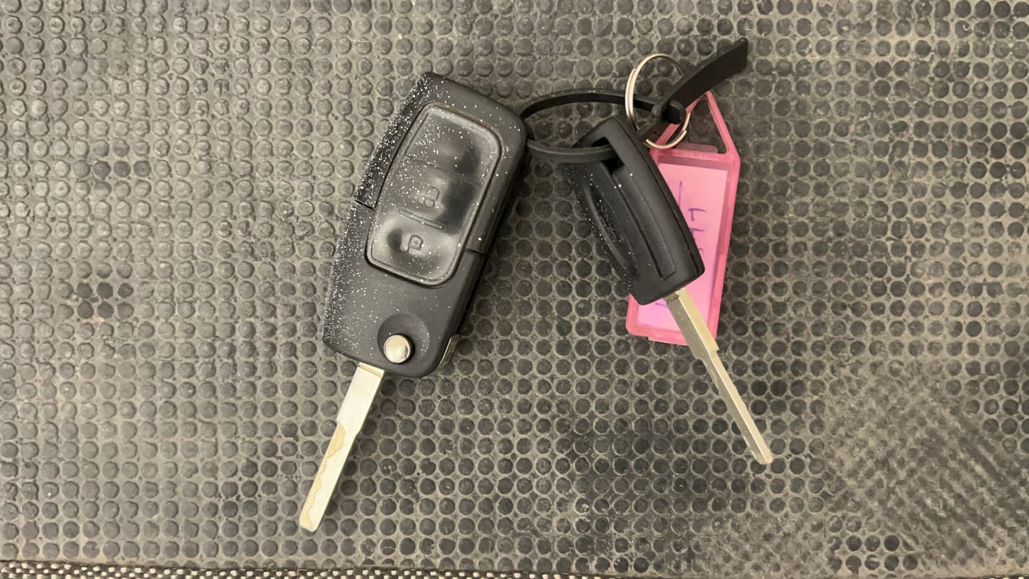 Used 2017 Ford EcoSport Ambiente 1.5L TDCi Diesel Manual extra CAR KEY VIEW