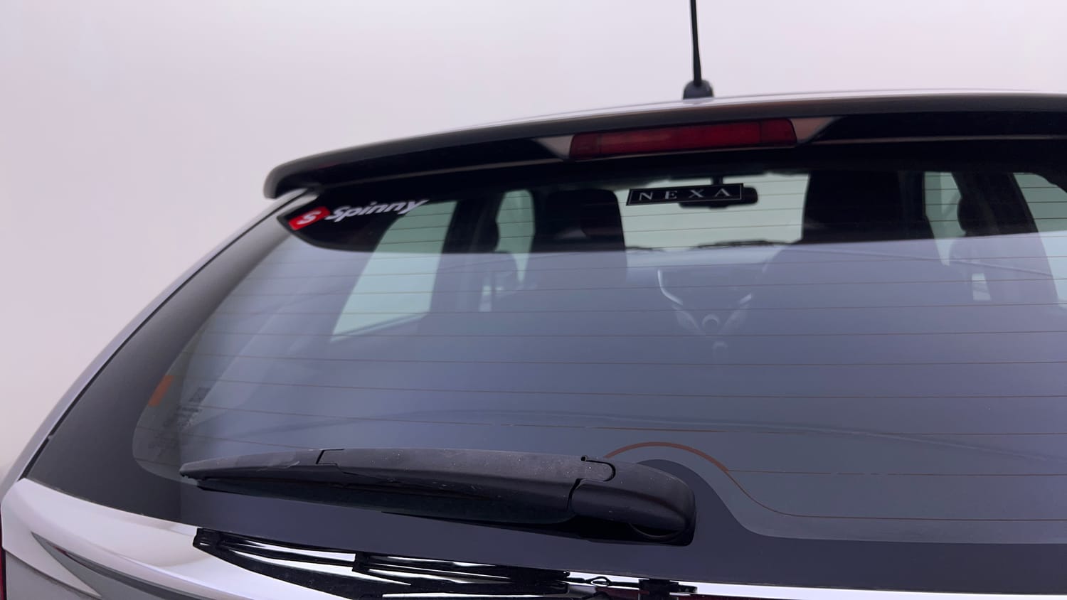Used 2016 Maruti Suzuki Baleno Zeta AT Petrol Petrol Automatic top_features Rear wiper