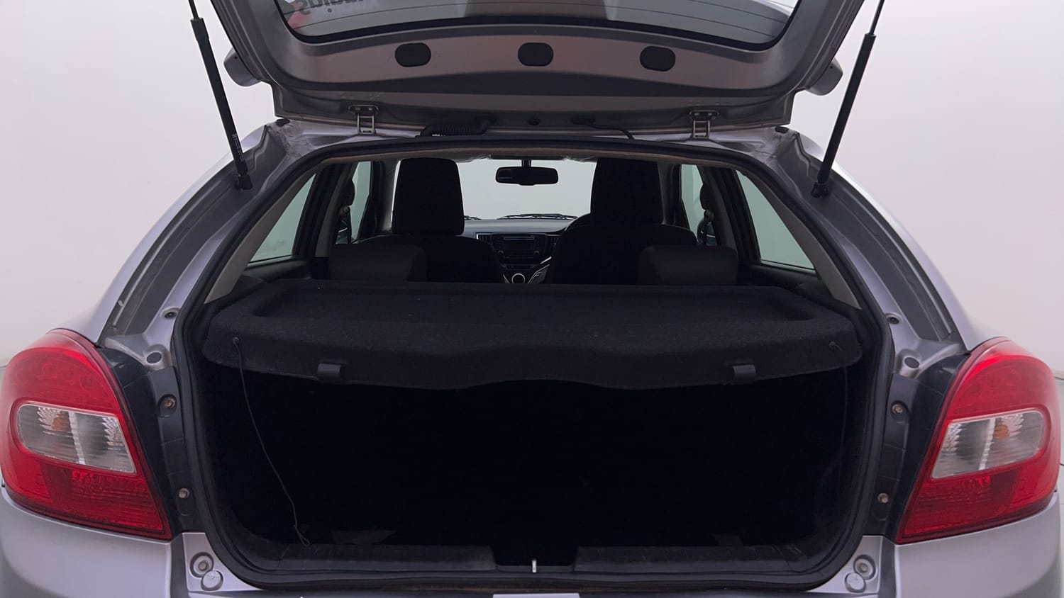Used 2016 Maruti Suzuki Baleno Zeta AT Petrol Petrol Automatic interior DICKY INSIDE VIEW