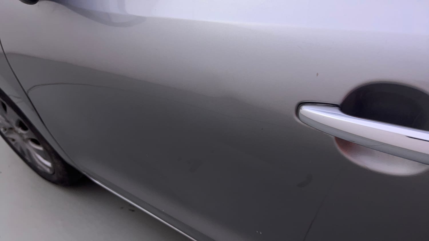 Used 2016 Maruti Suzuki Baleno Zeta AT Petrol Petrol Automatic dents MINOR SCRATCH