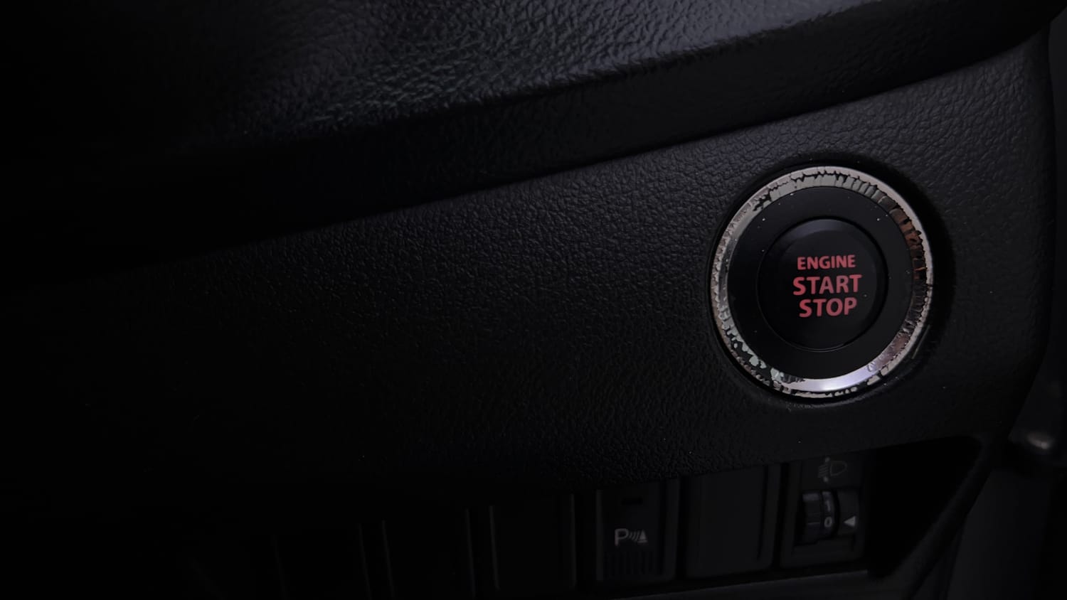 Used 2016 Maruti Suzuki Baleno Zeta AT Petrol Petrol Automatic top_features Keyless start