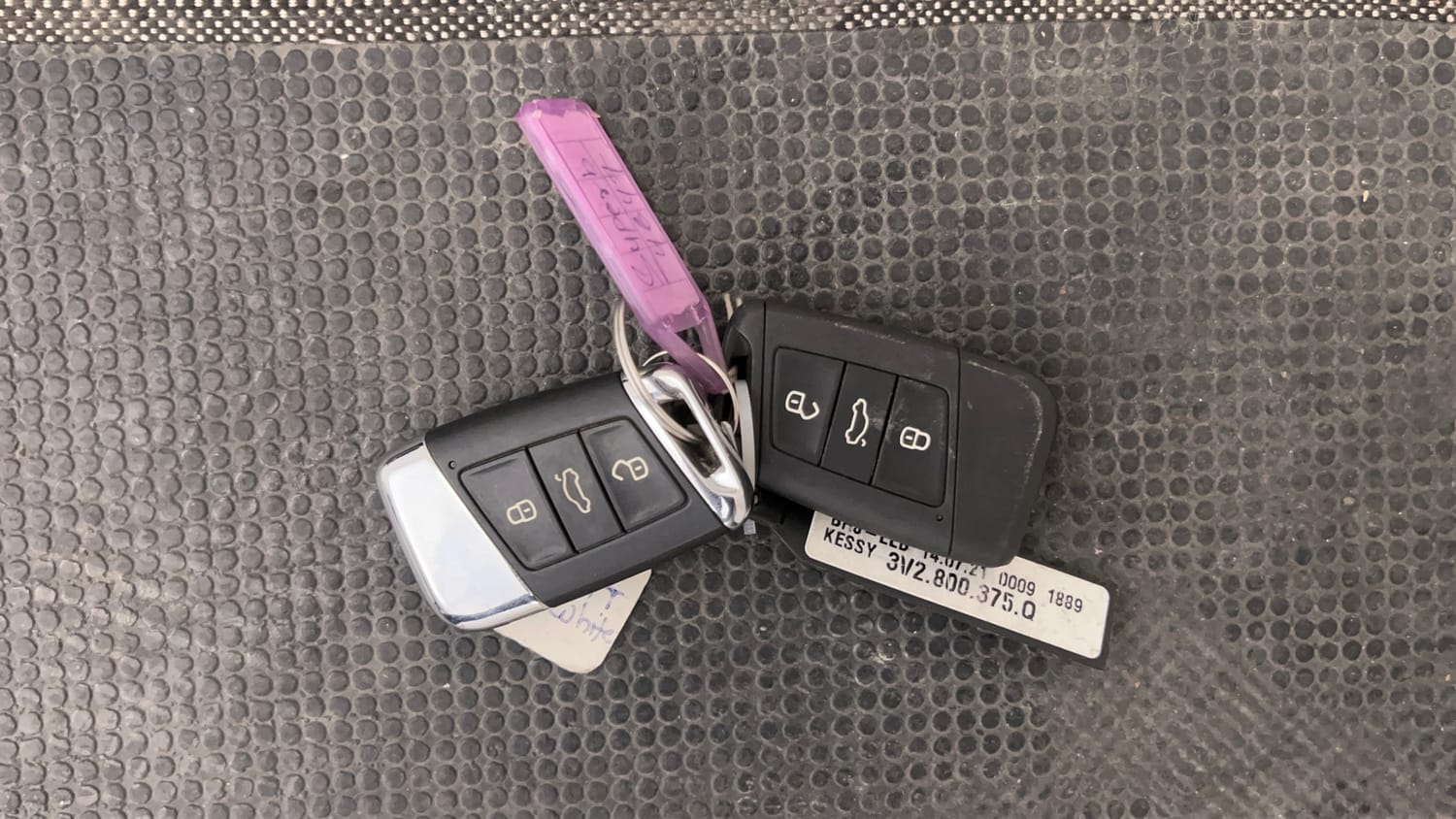 Used 2021 Skoda Superb L&K TSI AT Petrol Automatic extra CAR KEY VIEW