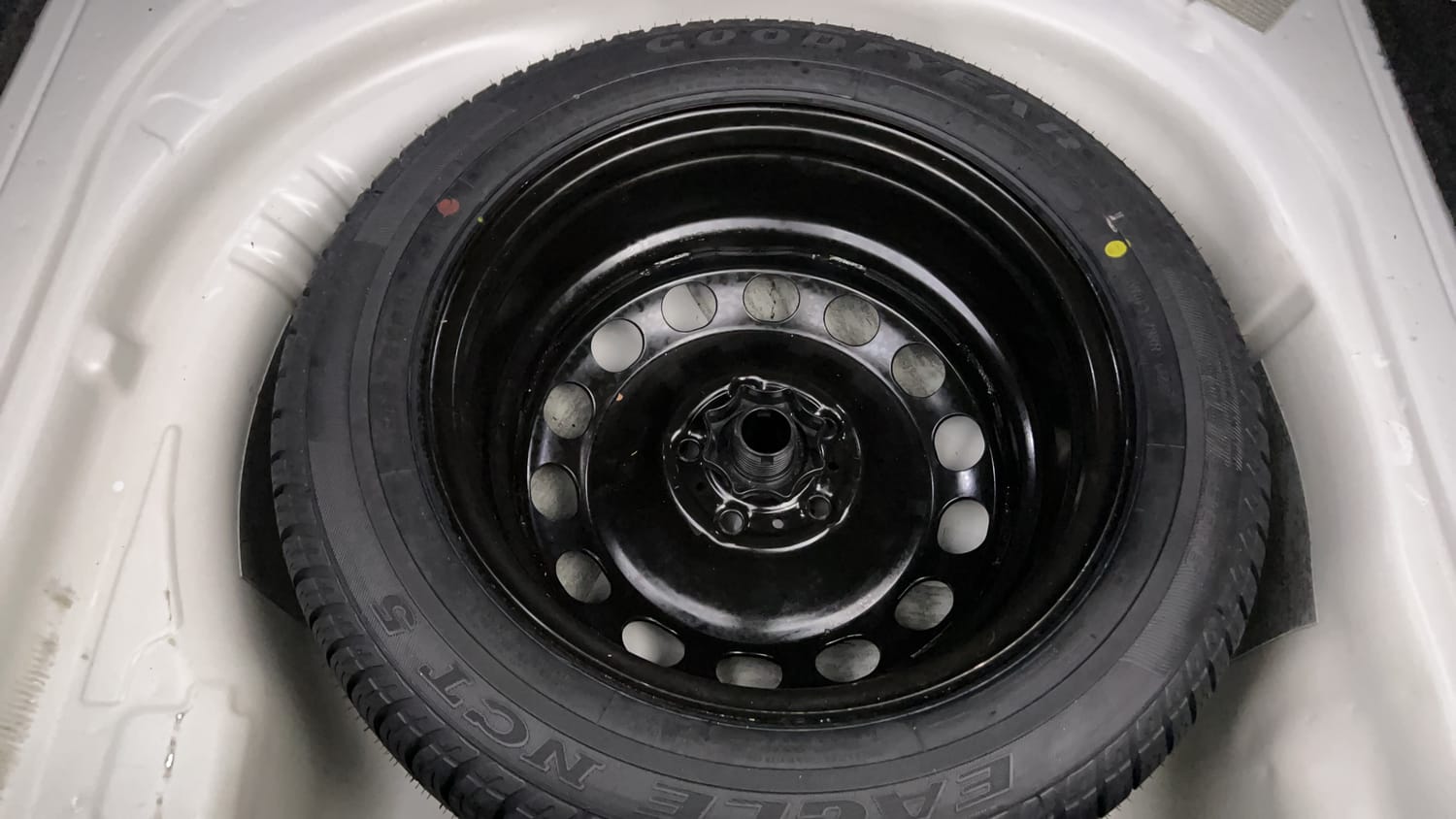 Used 2021 Skoda Superb L&K TSI AT Petrol Automatic tyres SPARE TYRE VIEW