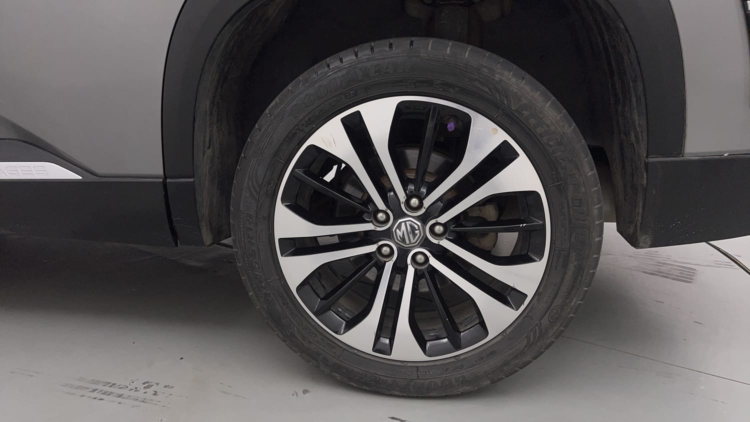 Used 2021 MG Motors Hector Sharp 2.0 Diesel Turbo MT Diesel Manual tyres LEFT REAR TYRE RIM VIEW