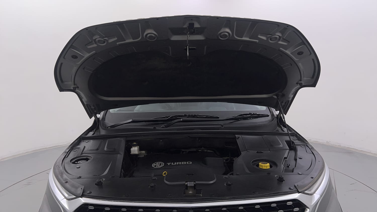 Used 2021 MG Motors Hector Sharp 2.0 Diesel Turbo MT Diesel Manual engine ENGINE & BONNET OPEN FRONT VIEW