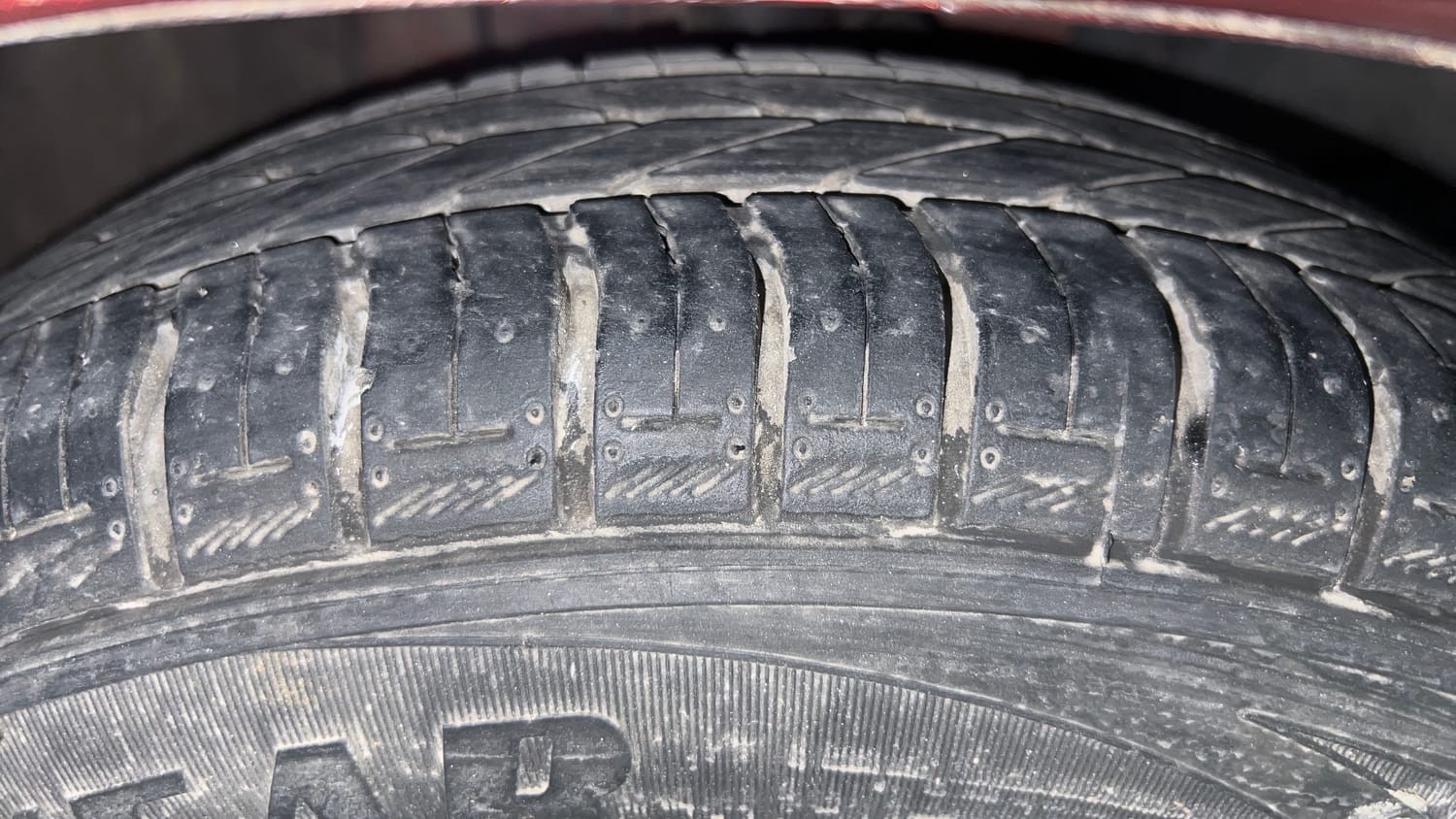 Used 2015 Honda Amaze 1.2 VX (O) Petrol Manual tyres RIGHT FRONT TYRE TREAD VIEW