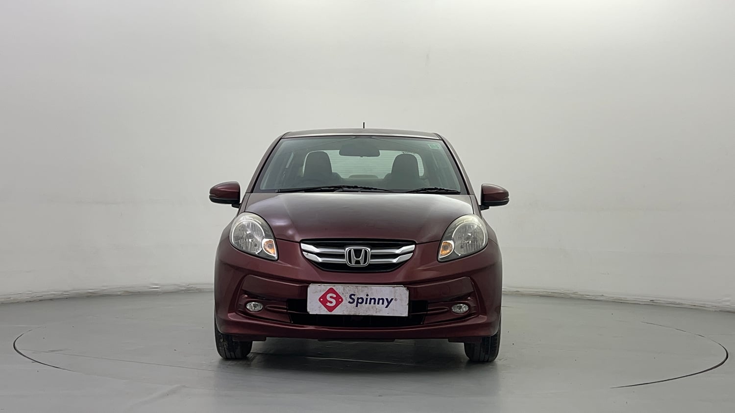 Used 2015 Honda Amaze 1.2 VX (O) Petrol Manual exterior FRONT VIEW