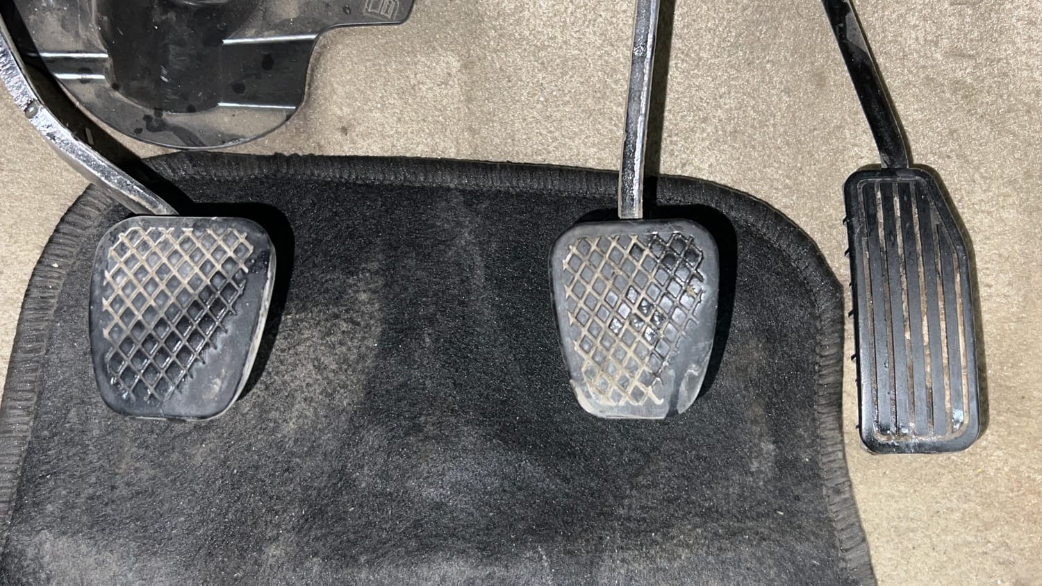 Used 2015 Honda Amaze 1.2 VX (O) Petrol Manual interior PEDALS VIEW