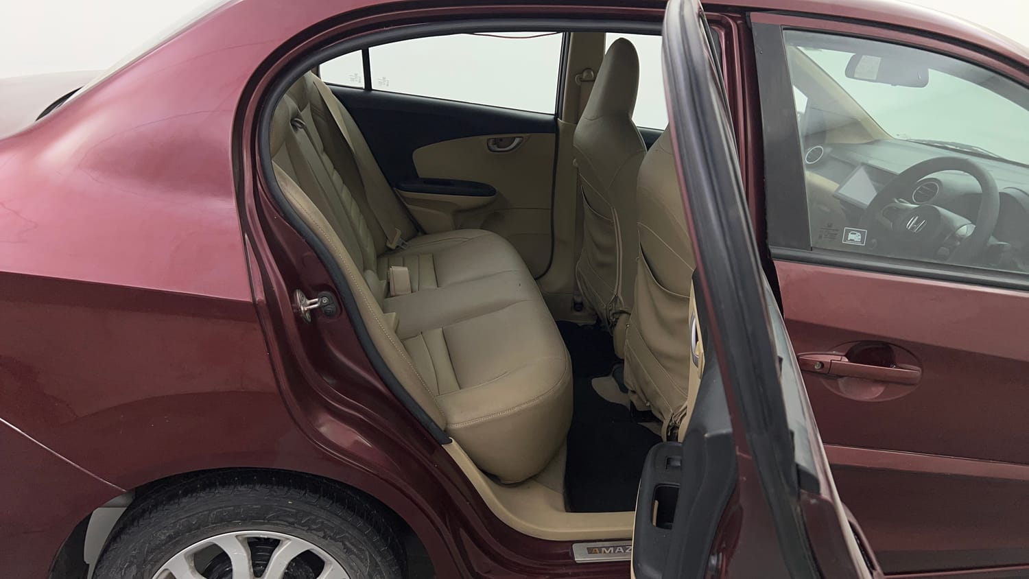 Used 2015 Honda Amaze 1.2 VX (O) Petrol Manual interior RIGHT SIDE REAR DOOR CABIN VIEW