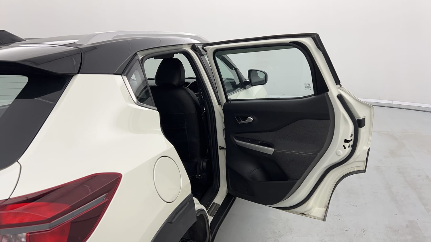 Used 2021 Nissan Magnite XV Premium Turbo CVT (O) Dual Tone Petrol Automatic interior RIGHT REAR DOOR OPEN VIEW