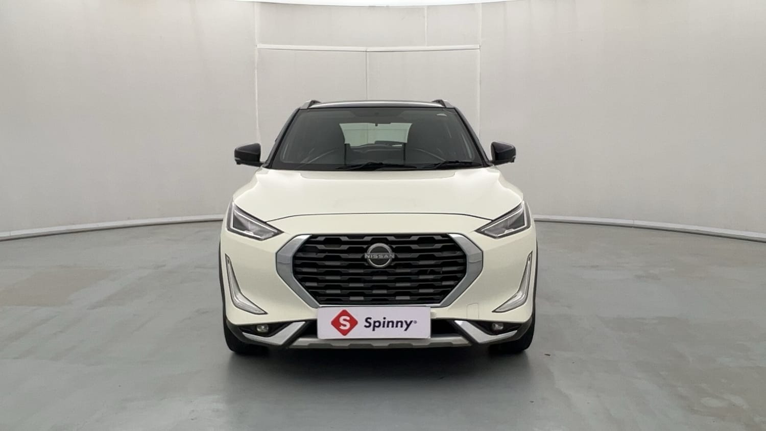 Used 2021 Nissan Magnite XV Premium Turbo CVT (O) Dual Tone Petrol Automatic exterior FRONT VIEW
