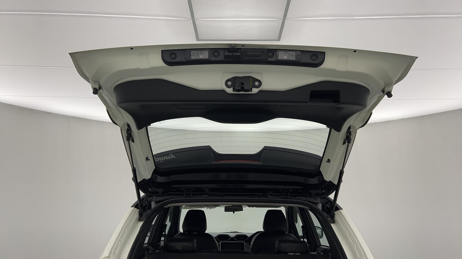 Used 2021 Nissan Magnite XV Premium Turbo CVT (O) Dual Tone Petrol Automatic interior DICKY DOOR OPEN VIEW