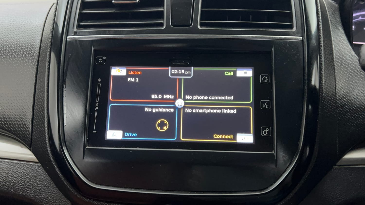 Used 2018 maruti-suzuki Vitara Brezza ZDi Plus Dual Tone AGS Diesel Automatic top_features Integrated (in-dash) music system
