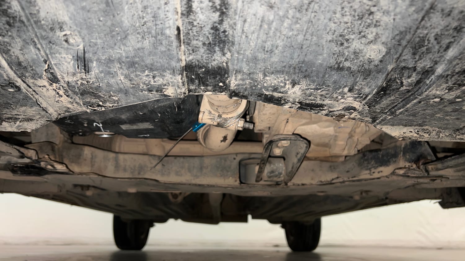 Used 2018 maruti-suzuki Vitara Brezza ZDi Plus Dual Tone AGS Diesel Automatic extra FRONT LEFT UNDERBODY VIEW