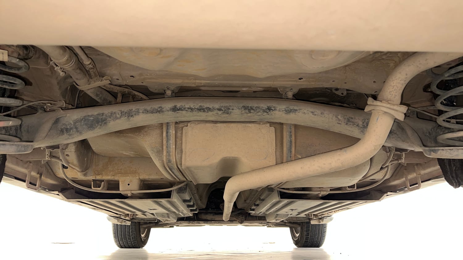 Used 2018 maruti-suzuki Vitara Brezza ZDi Plus Dual Tone AGS Diesel Automatic extra REAR UNDERBODY VIEW (TAKEN FROM REAR)