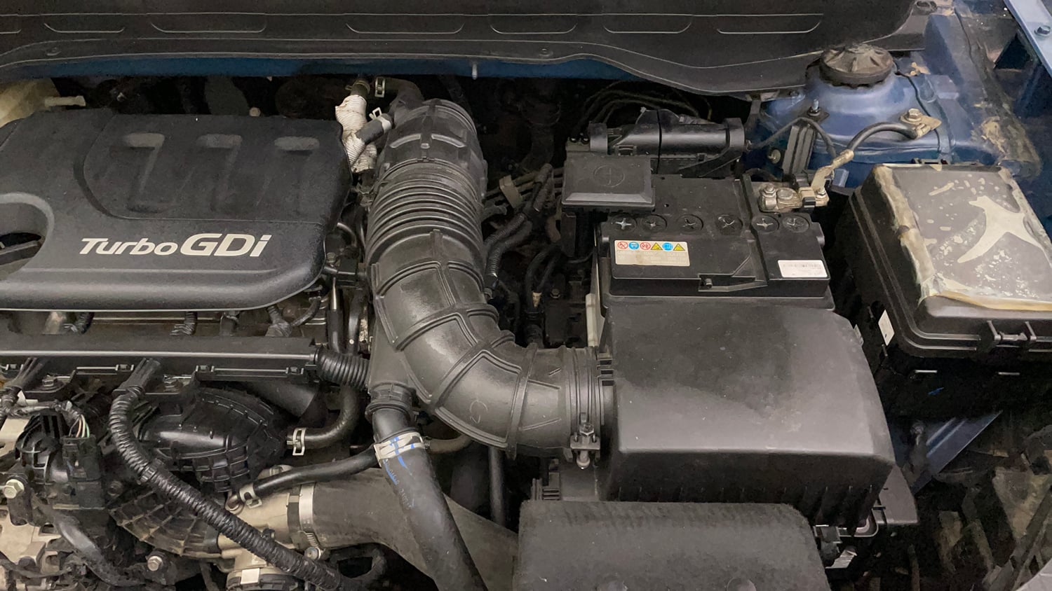 Used 2022 Hyundai Venue SX (O) 1.0 Turbo iMT Petrol Manual engine ENGINE LEFT SIDE VIEW
