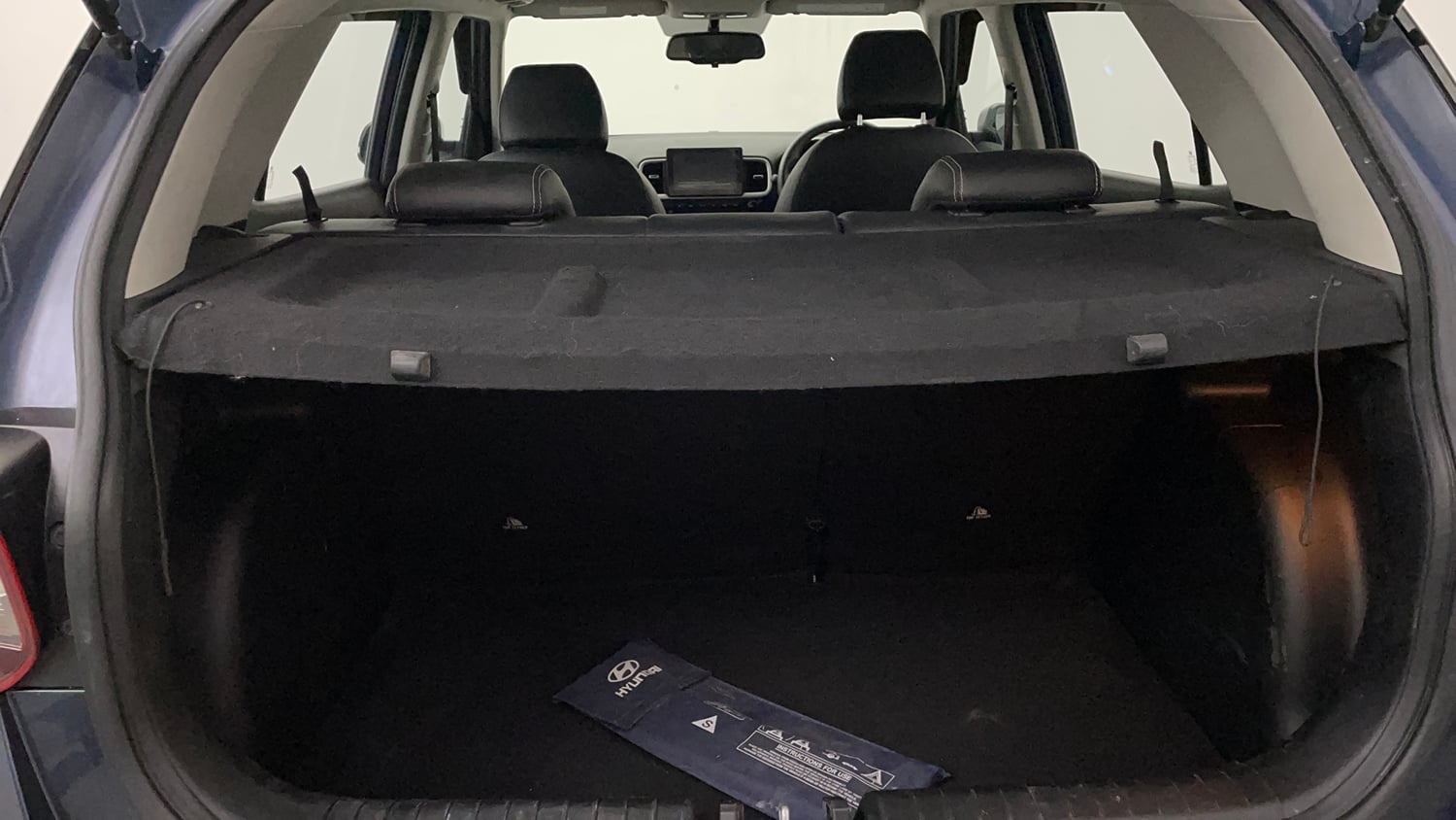 Used 2022 Hyundai Venue SX (O) 1.0 Turbo iMT Petrol Manual interior DICKY INSIDE VIEW