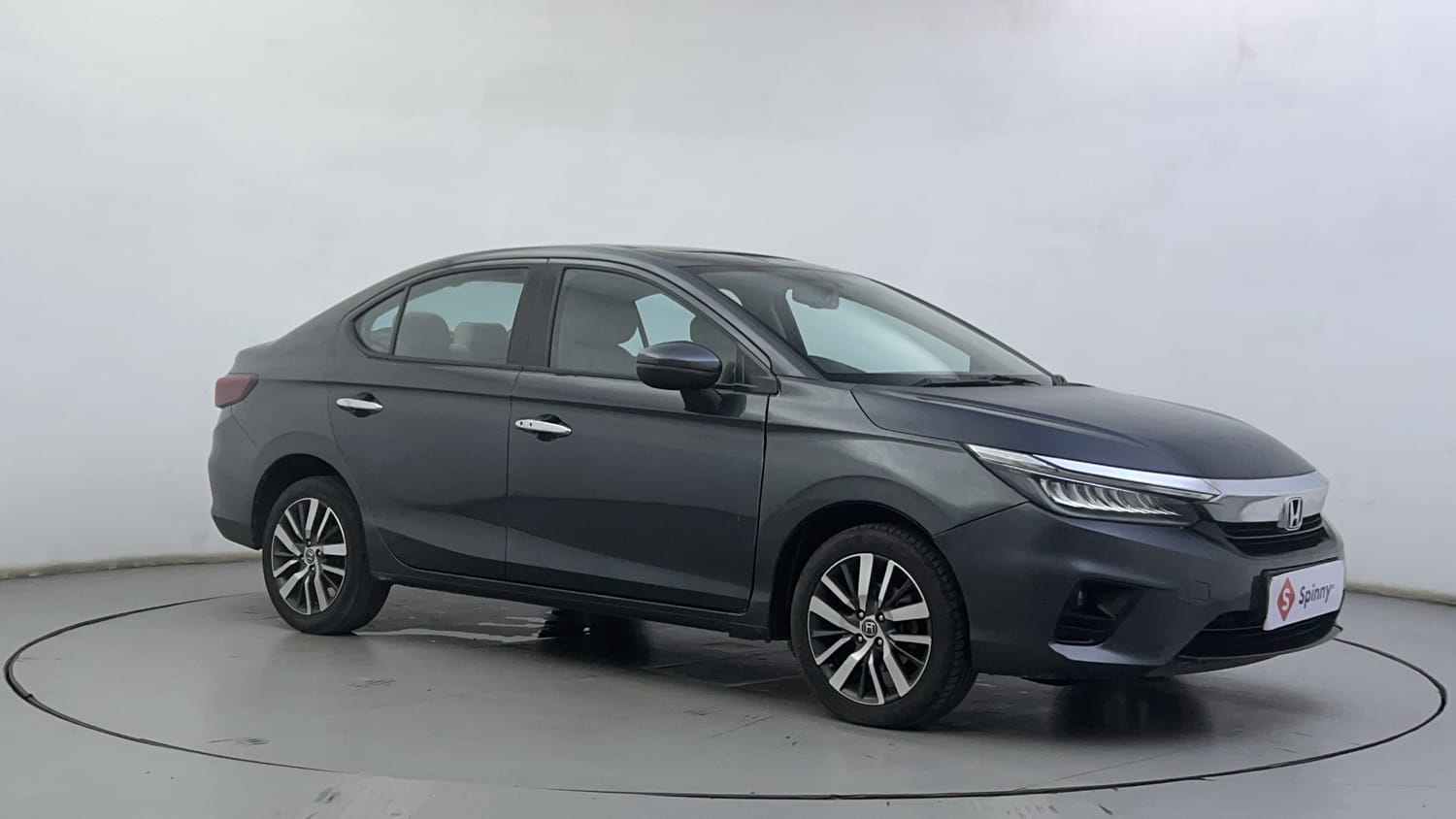 Used 2023 Honda City ZX CVT Petrol Petrol Automatic exterior RIGHT FRONT CORNER VIEW