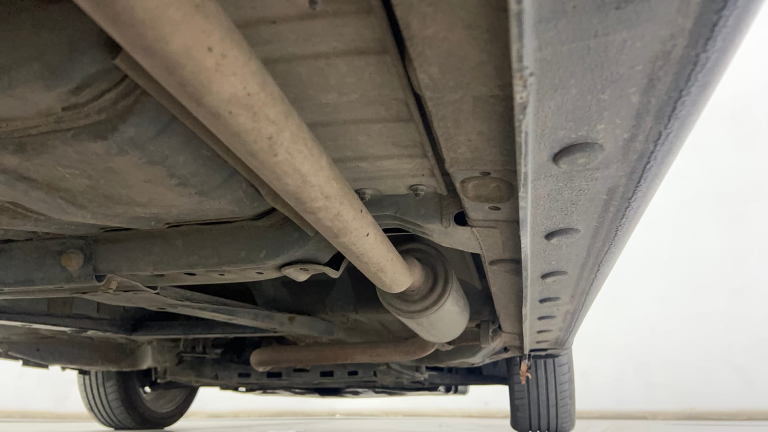 Used 2023 Honda City ZX CVT Petrol Petrol Automatic extra REAR RIGHT UNDERBODY VIEW