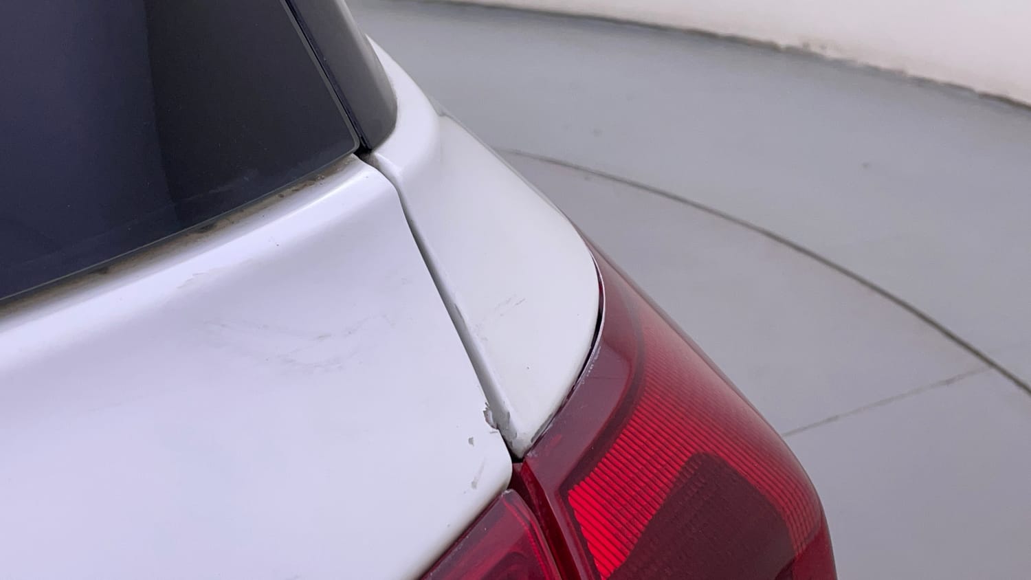 Used 2019 maruti-suzuki Vitara Brezza ZDi AGS Diesel Automatic dents MINOR DENT