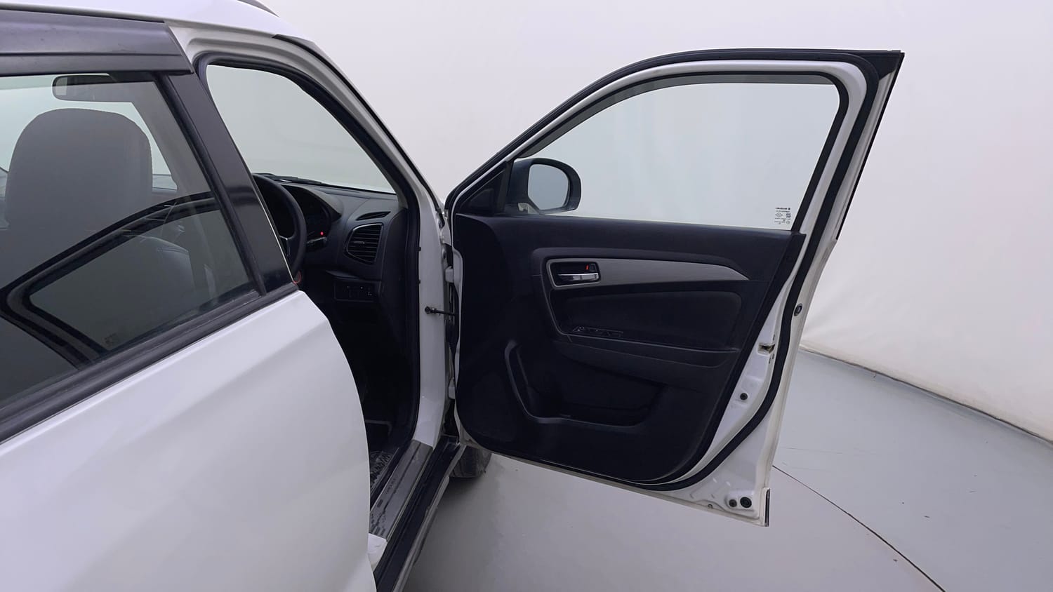 Used 2019 maruti-suzuki Vitara Brezza ZDi AGS Diesel Automatic interior RIGHT FRONT DOOR OPEN VIEW