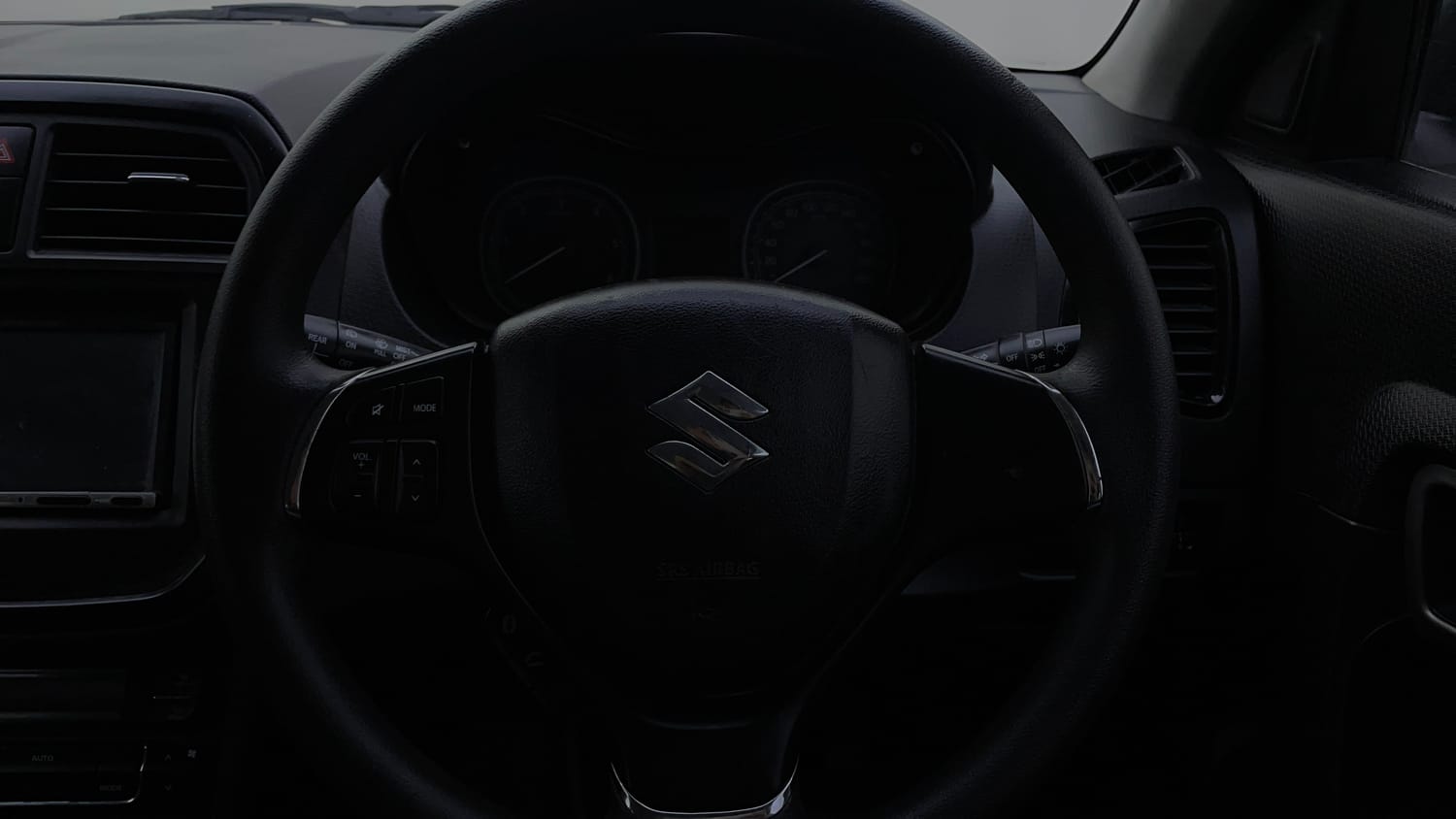 Used 2019 maruti-suzuki Vitara Brezza ZDi AGS Diesel Automatic top_features Airbags