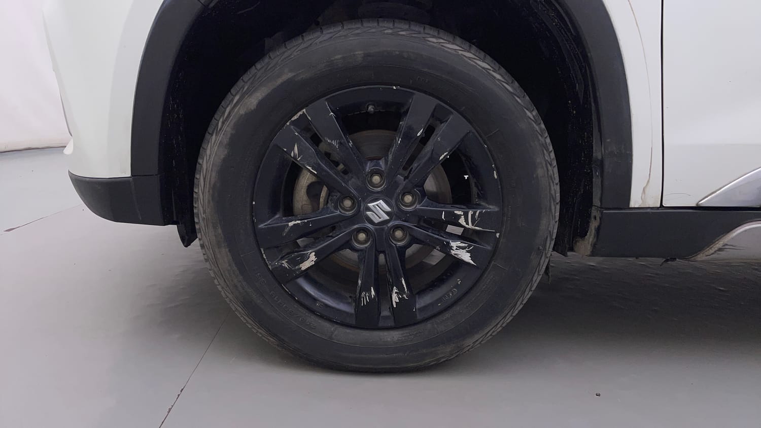 Used 2019 maruti-suzuki Vitara Brezza ZDi AGS Diesel Automatic tyres LEFT FRONT TYRE RIM VIEW