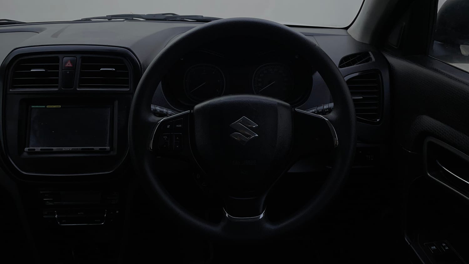 Used 2019 maruti-suzuki Vitara Brezza ZDi AGS Diesel Automatic interior STEERING VIEW