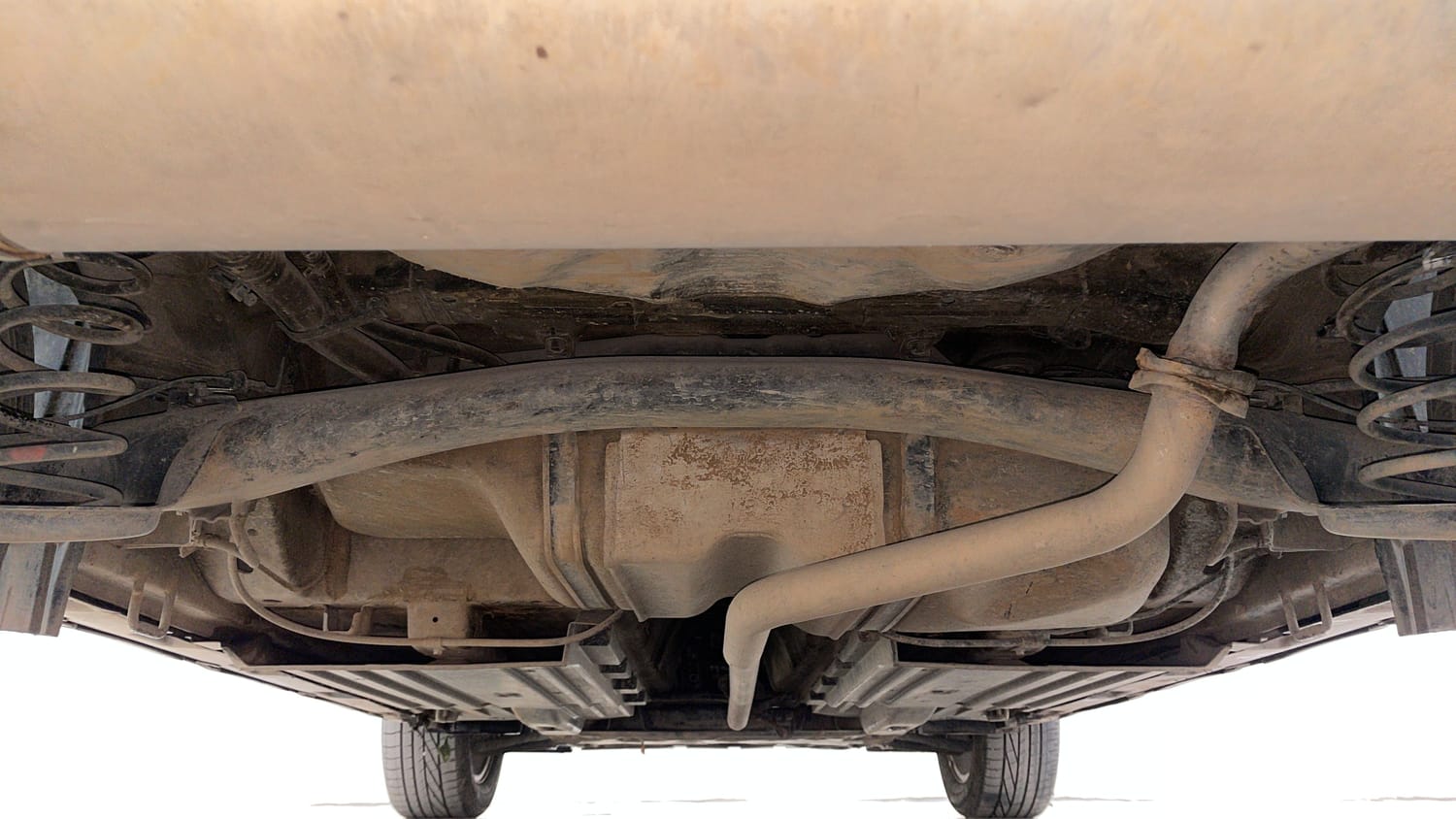 Used 2019 maruti-suzuki Vitara Brezza ZDi AGS Diesel Automatic extra REAR UNDERBODY VIEW (TAKEN FROM REAR)