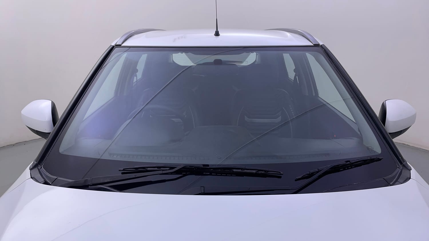 Used 2019 maruti-suzuki Vitara Brezza ZDi AGS Diesel Automatic exterior FRONT WINDSHIELD VIEW