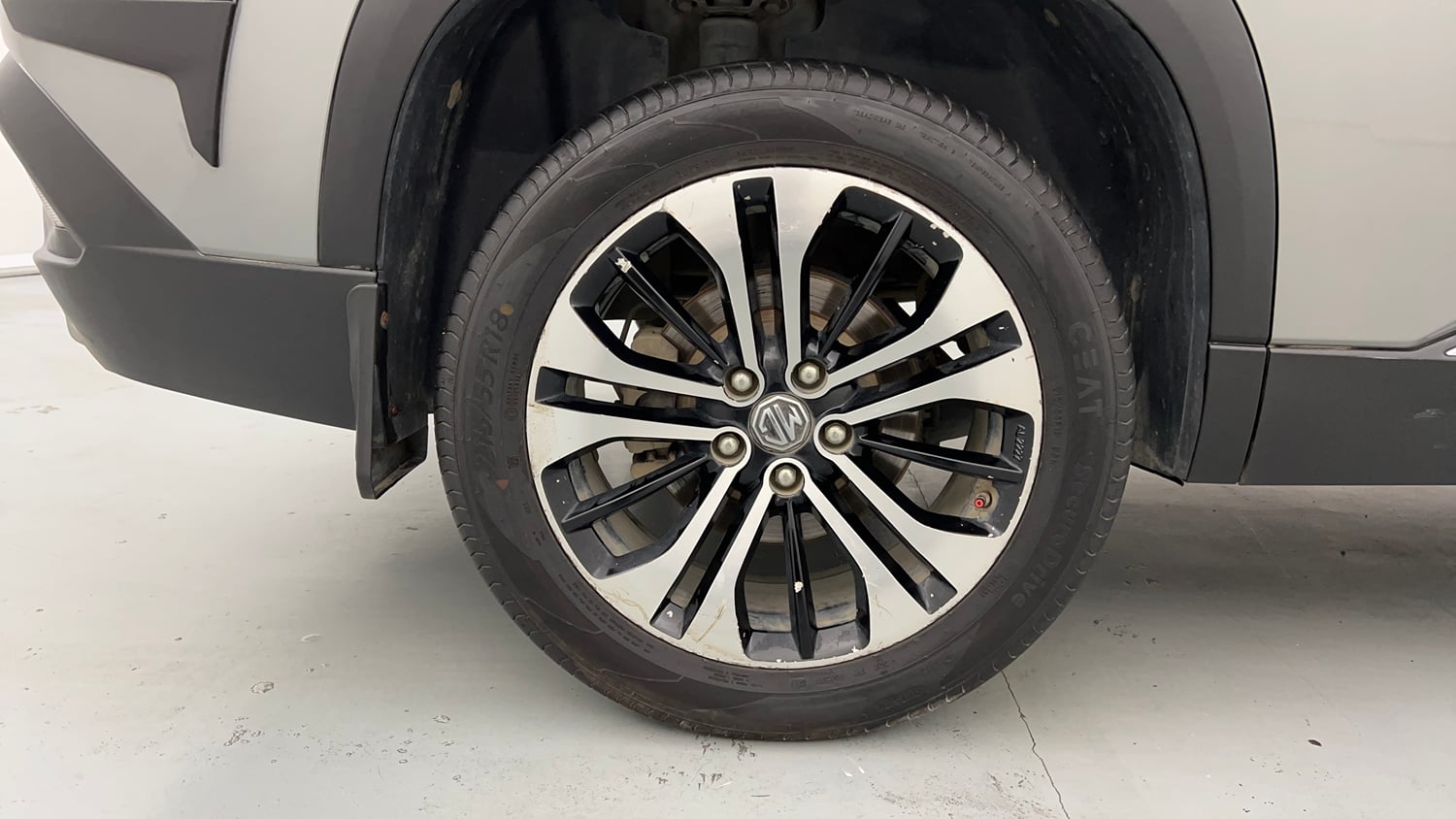 Used 2021 MG Motors Hector Sharp 2.0 Diesel Turbo MT Diesel Manual tyres RIGHT REAR TYRE RIM VIEW