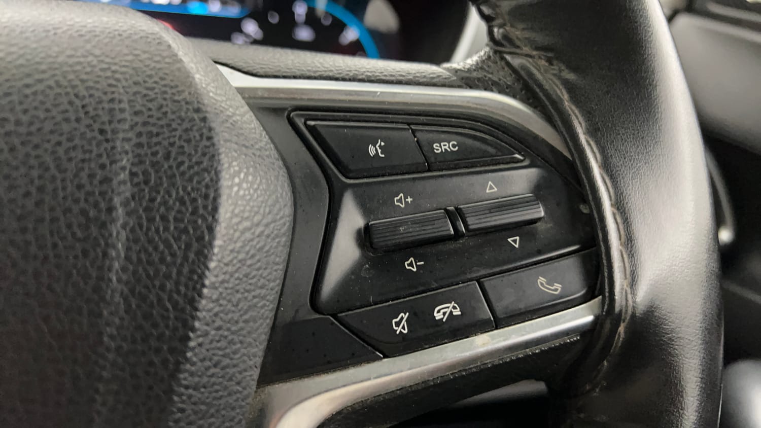 Used 2021 MG Motors Hector Sharp 2.0 Diesel Turbo MT Diesel Manual top_features Cruise control