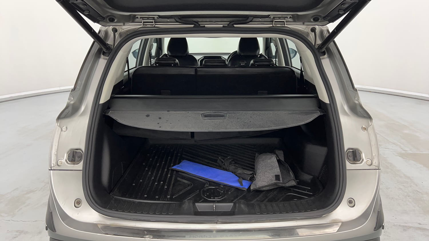 Used 2021 MG Motors Hector Sharp 2.0 Diesel Turbo MT Diesel Manual interior DICKY INSIDE VIEW