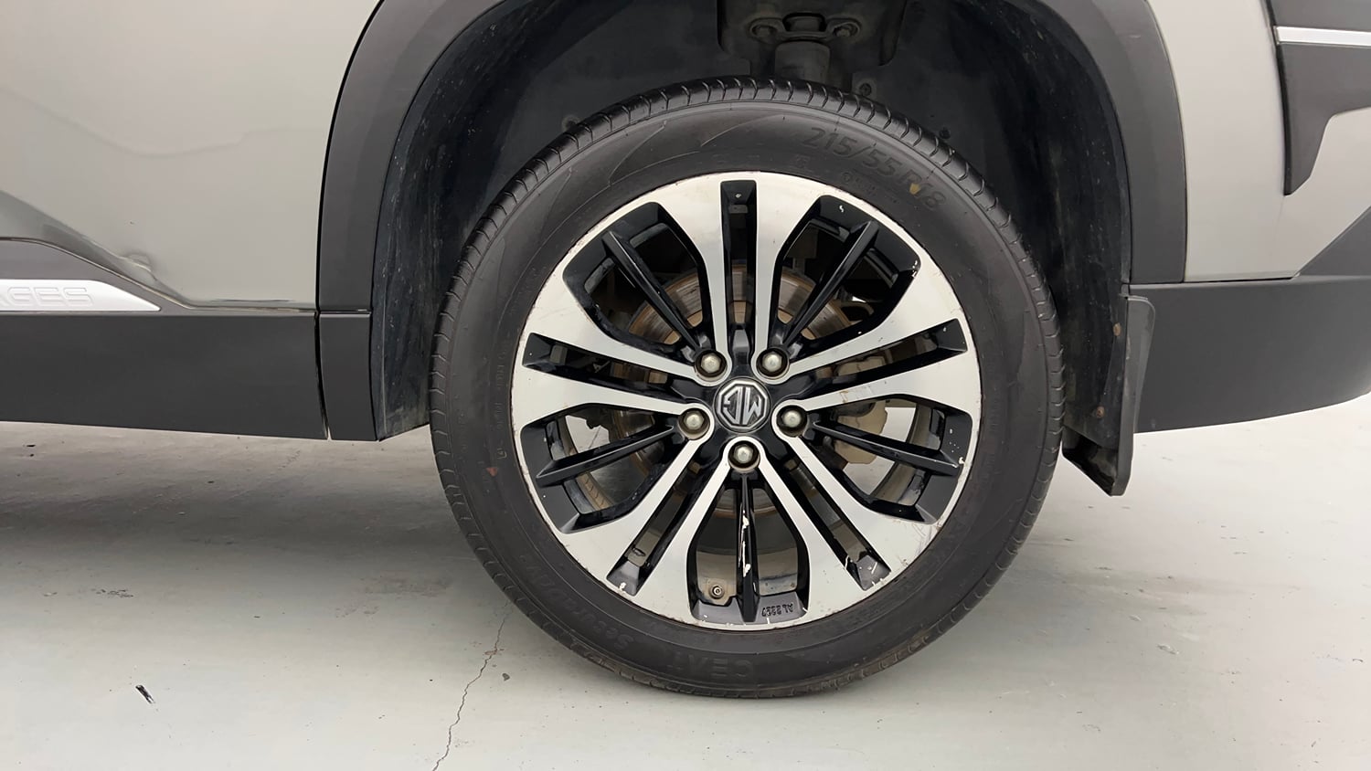 Used 2021 MG Motors Hector Sharp 2.0 Diesel Turbo MT Diesel Manual tyres LEFT REAR TYRE RIM VIEW