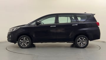 Used 2022 Toyota Innova Crysta 2.4  VX 8 STR Diesel Manual Image
