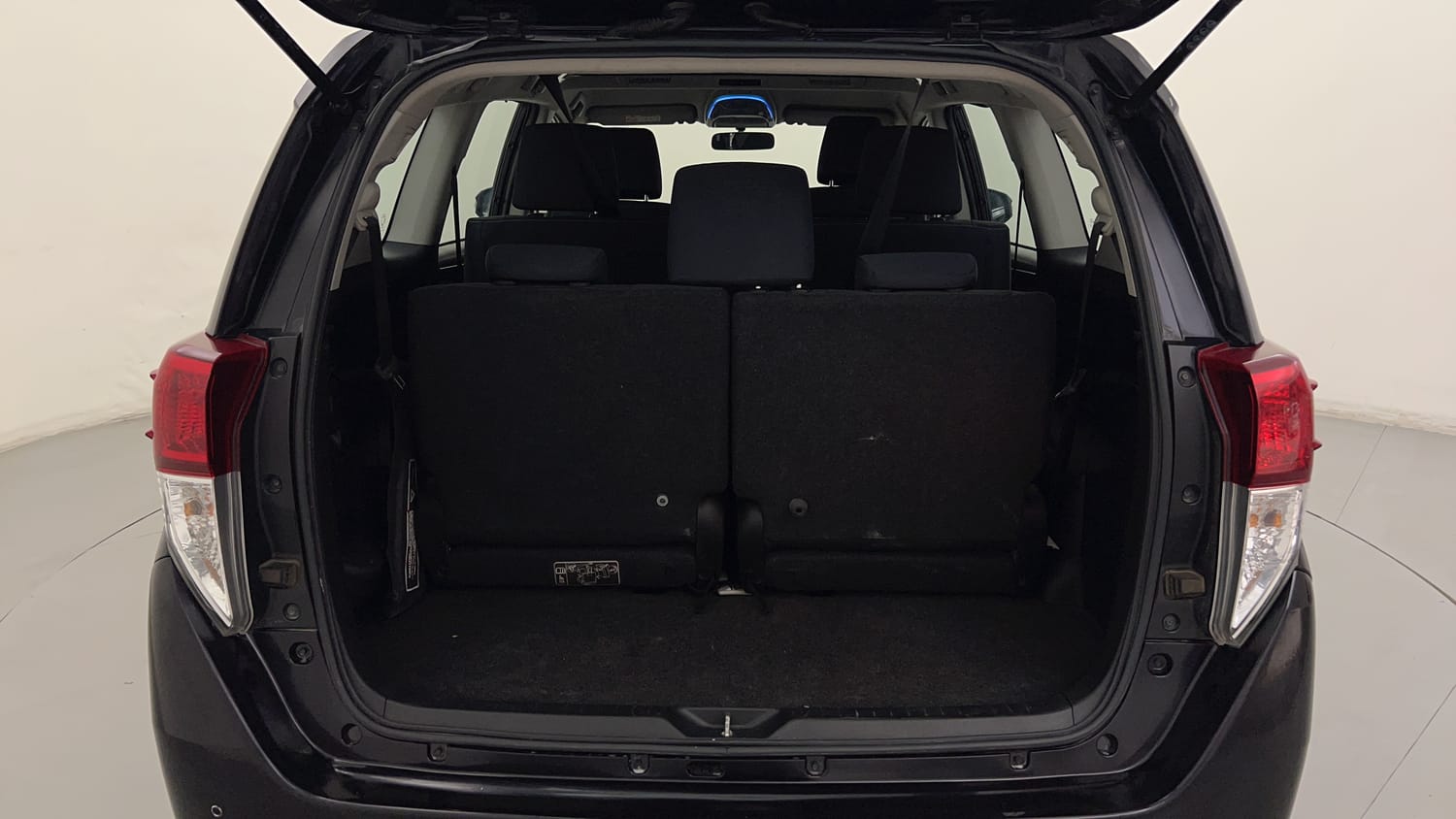 2022 Toyota Innova Crysta 2.4  VX 8 STR-26