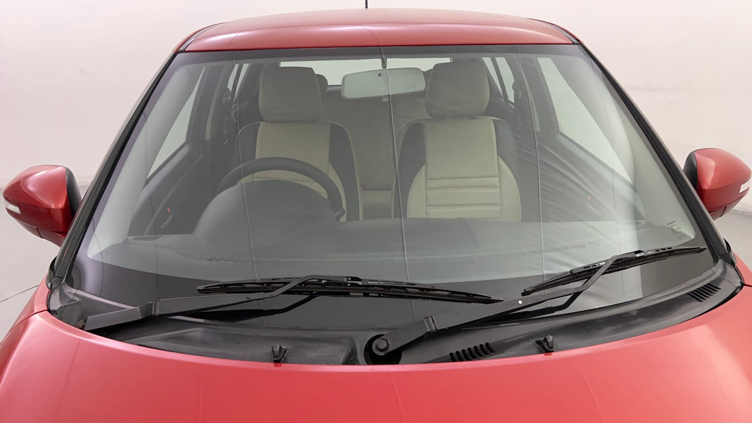 Used 2013 Maruti Suzuki Swift VXI Petrol Manual exterior FRONT WINDSHIELD VIEW