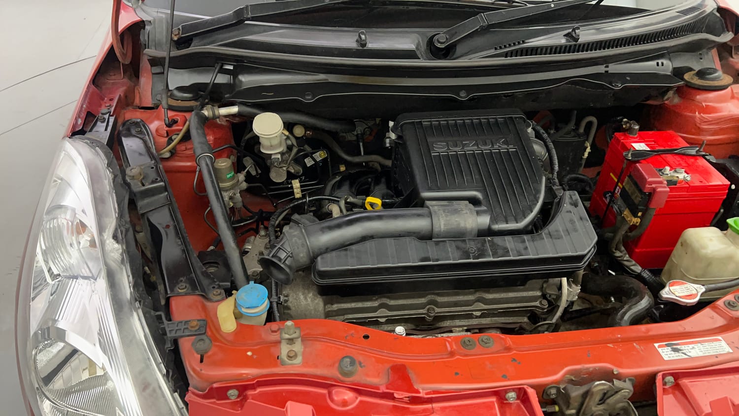 Used 2013 Maruti Suzuki Swift VXI Petrol Manual engine ENGINE RIGHT SIDE VIEW