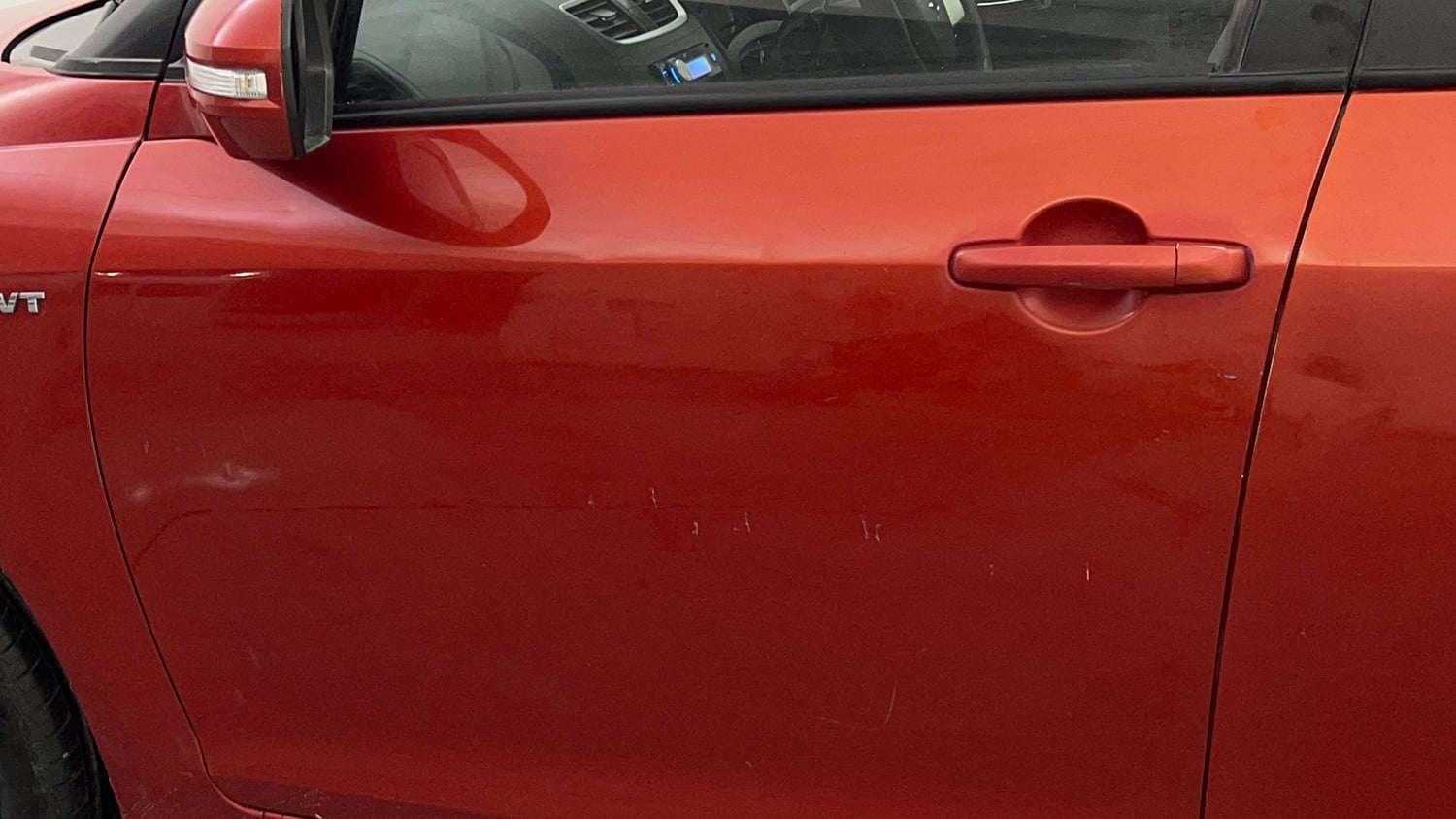 Used 2013 Maruti Suzuki Swift VXI Petrol Manual dents MINOR DENT