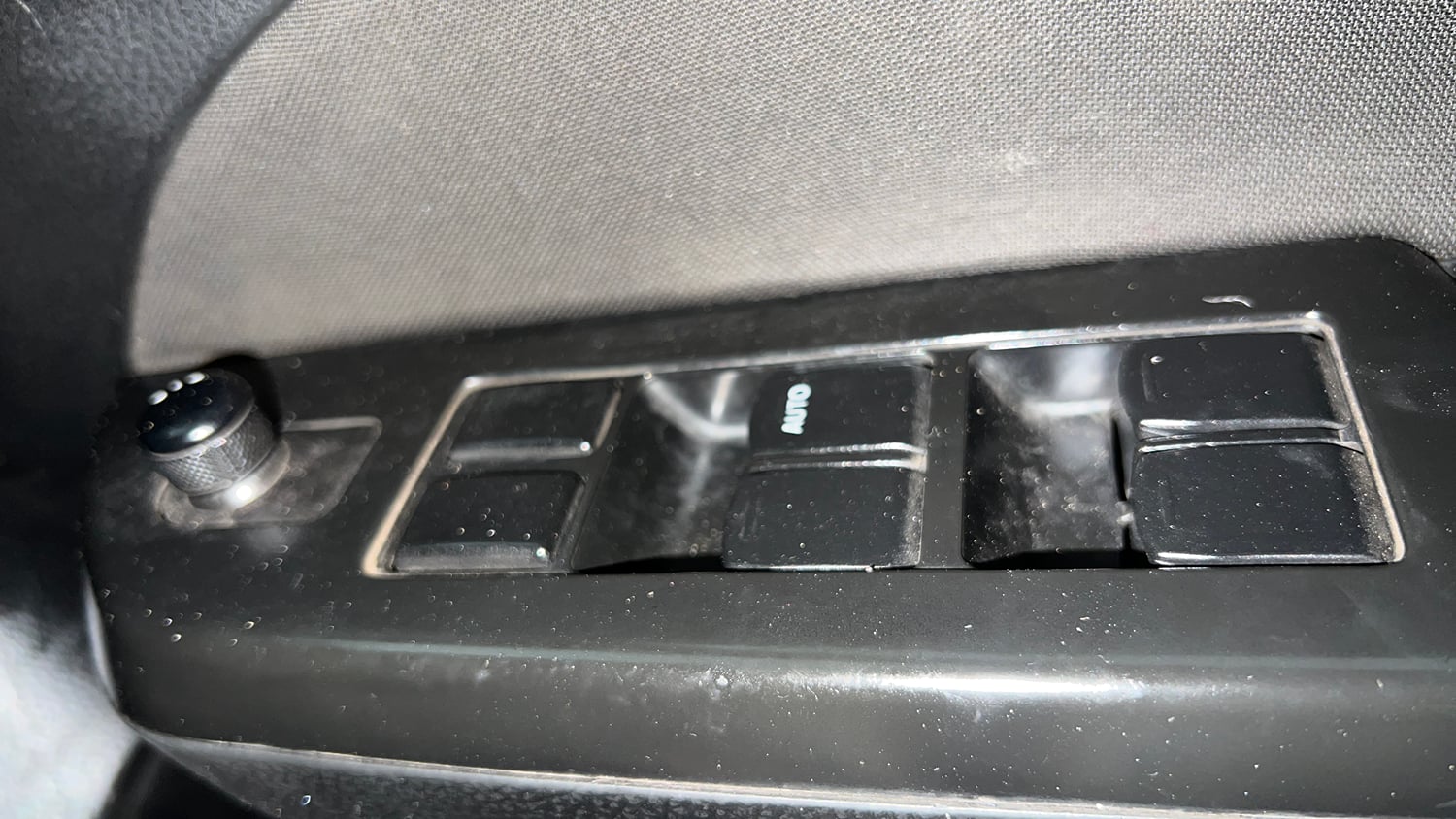 Used 2013 Maruti Suzuki Swift VXI Petrol Manual top_features Power windows