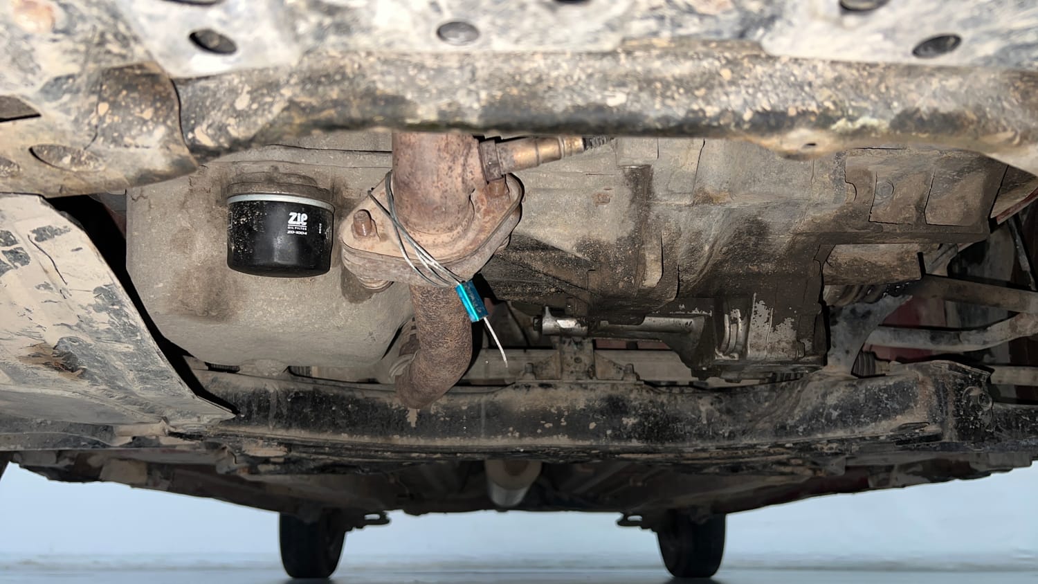Used 2013 Maruti Suzuki Swift VXI Petrol Manual extra FRONT LEFT UNDERBODY VIEW